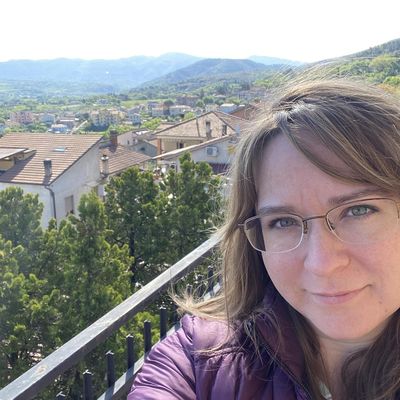 Christine, 39