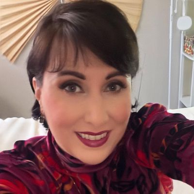 Lynda, 45