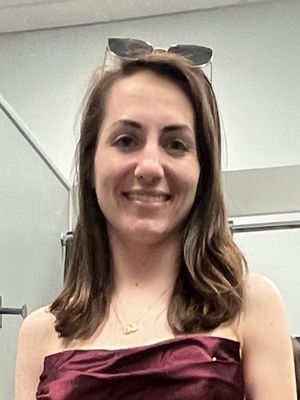 Cristina, 35