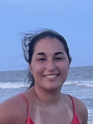 Maria, 24