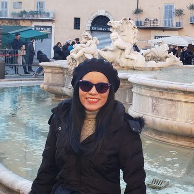 Andrea, 38