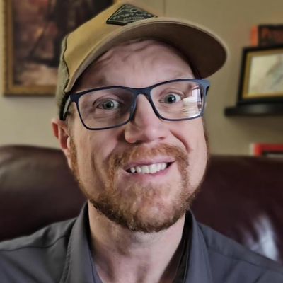 Daniel, 43