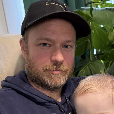 Keith, 43