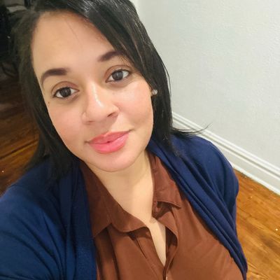 Veronica, 41