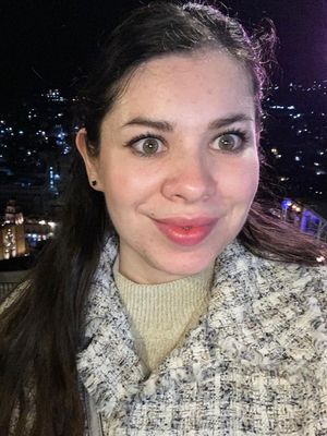Maria, 27
