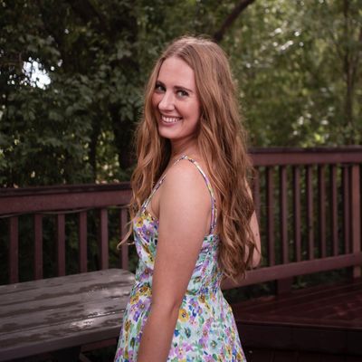 Erin, 32