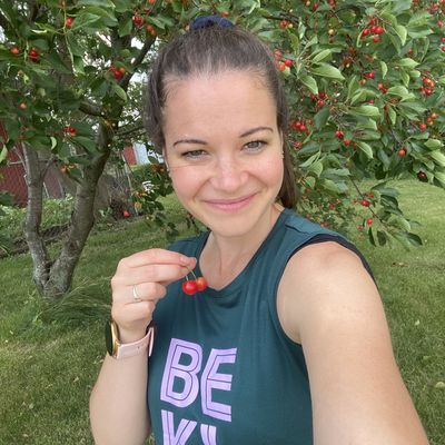 Teresa, 32