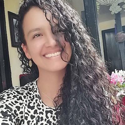 Angela Maria, 40