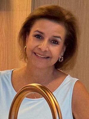 Blanca, 65