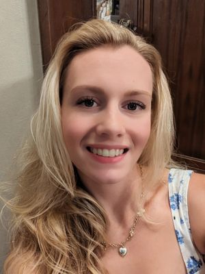Sarah, 28