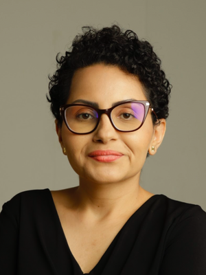 Graziela, 37
