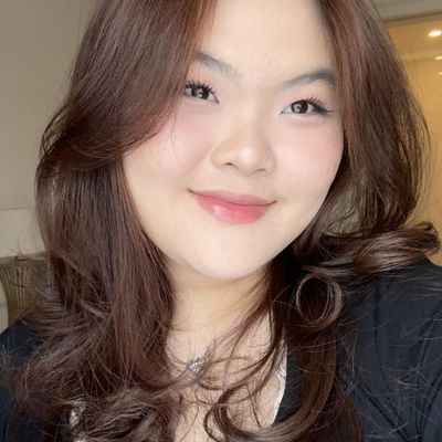 Aurellia, 23