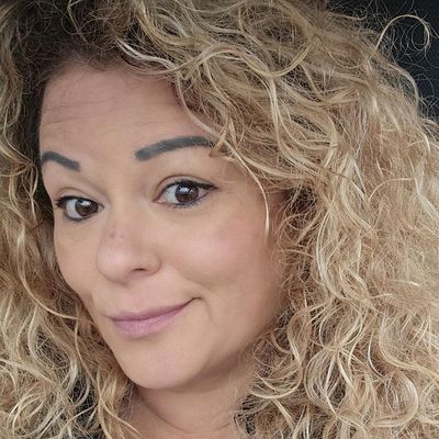 Lisa, 51