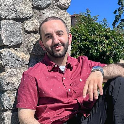 Joe, 26