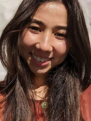 Lia, 34