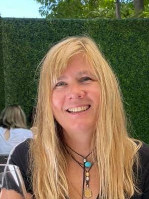 Sara, 57
