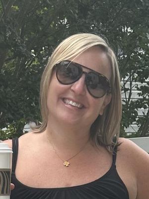 Liz, 48