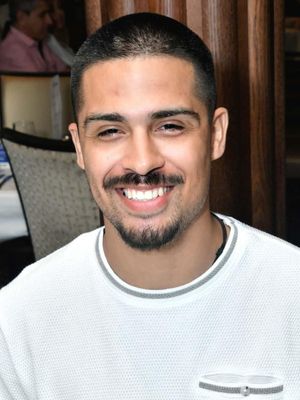 Victor, 25