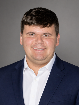 Daniel, 27