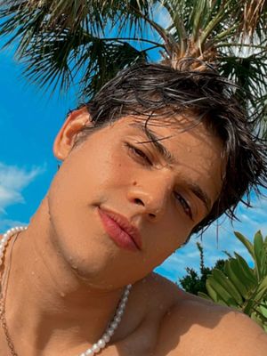 Renan, 24