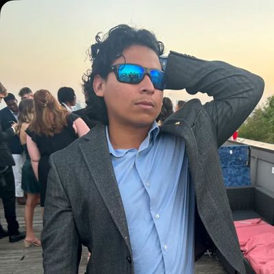 Justin, 23