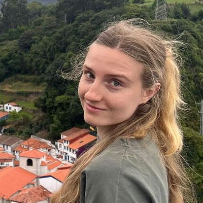 Thara, 25