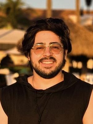 Jose, 27