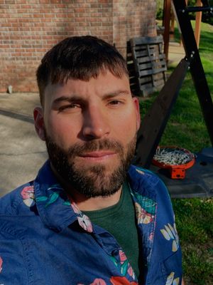 Justin, 26
