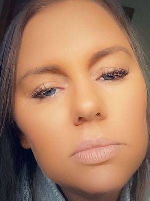 Emily, 37