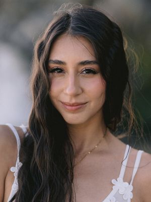 Karen, 25