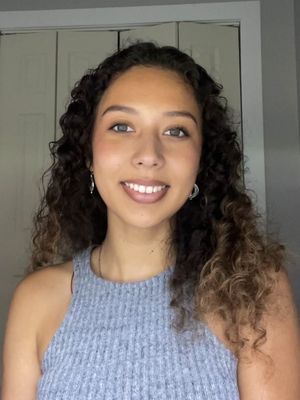Arely, 25