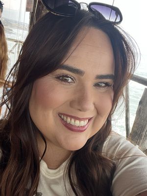Jacqueline, 40