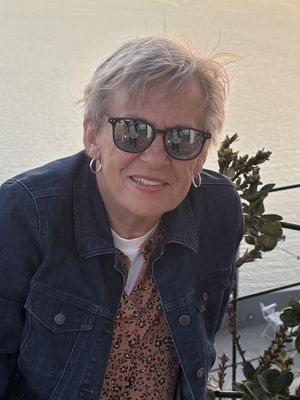 Pat, 74