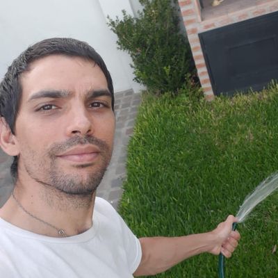 Federico, 35