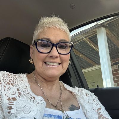 Linda, 66