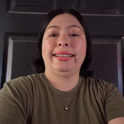 Caroline, 37
