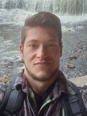 Jeremy, 32