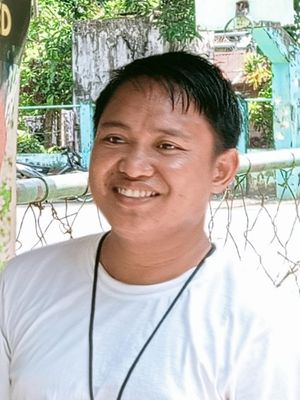 Renz, 27