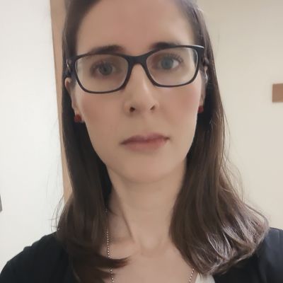 Sarah, 39