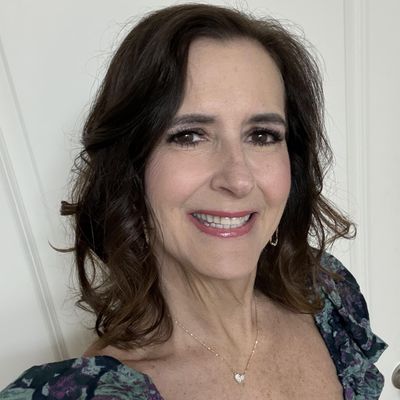 Tracie, 61
