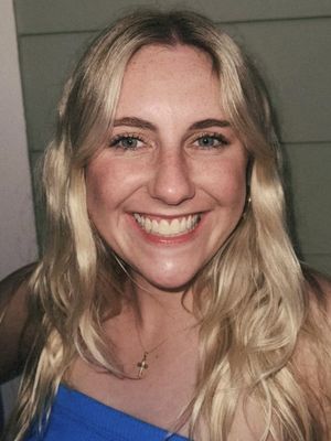 Bri, 23