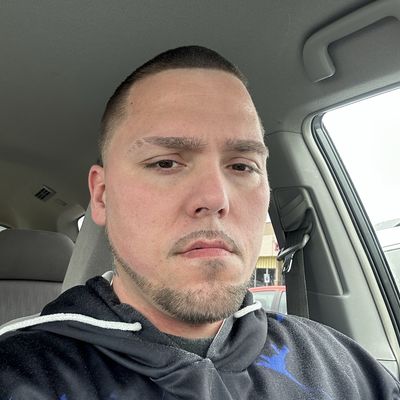 Dale, 37