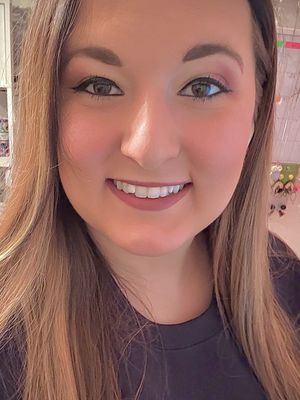 Katie, 27