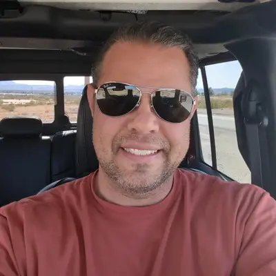 Tony, 50