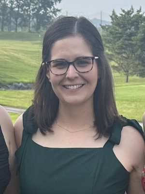 Claire, 34