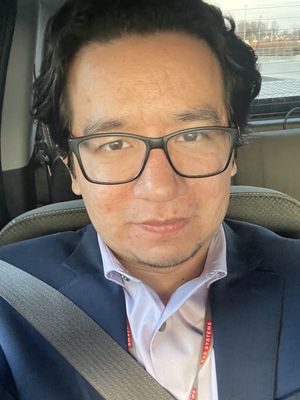 Daniel, 30