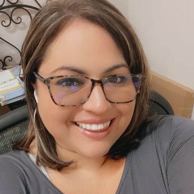 Samantha, 39
