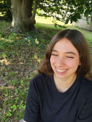Beatrice, 23