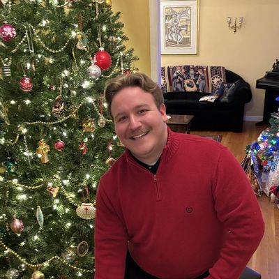 Thomas, 24