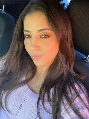 Zayra, 36